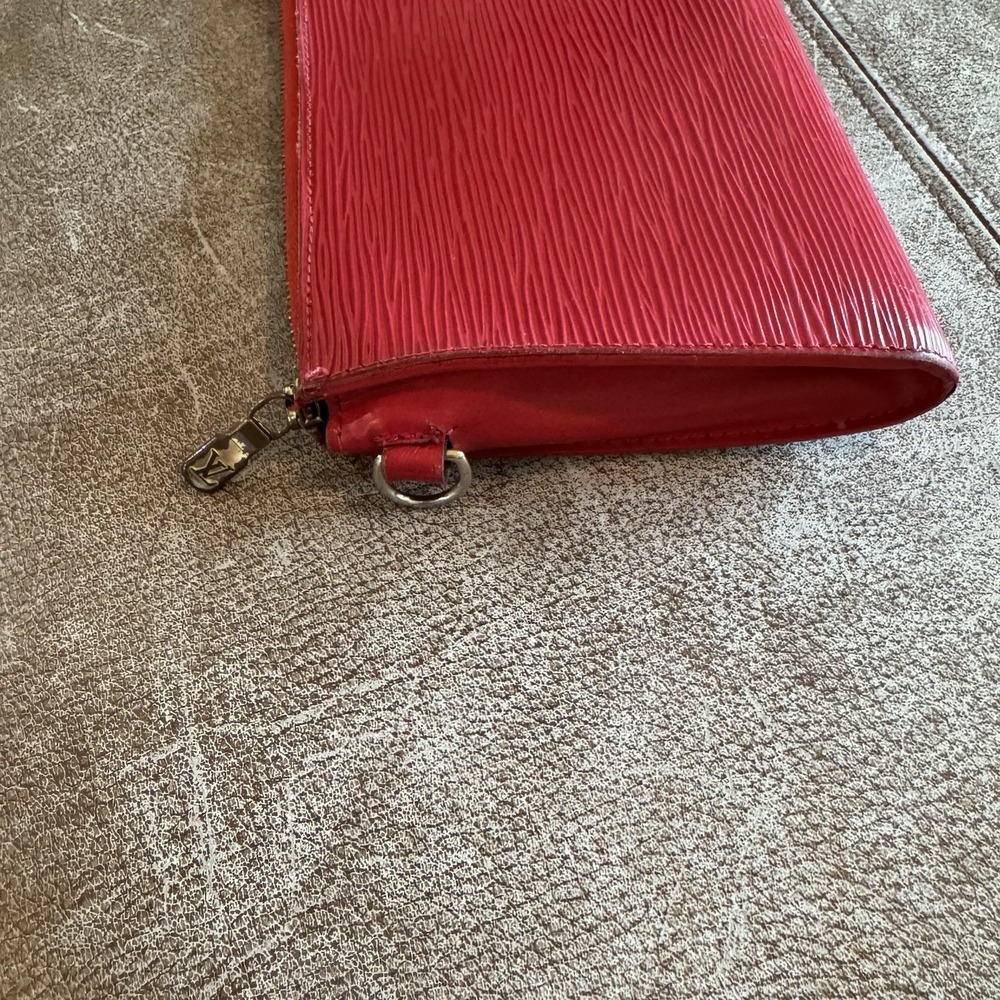 Vintage Louis Vuitton Epi Pochette Accessories Red Leather Clutch France - Picture 10 of 16
